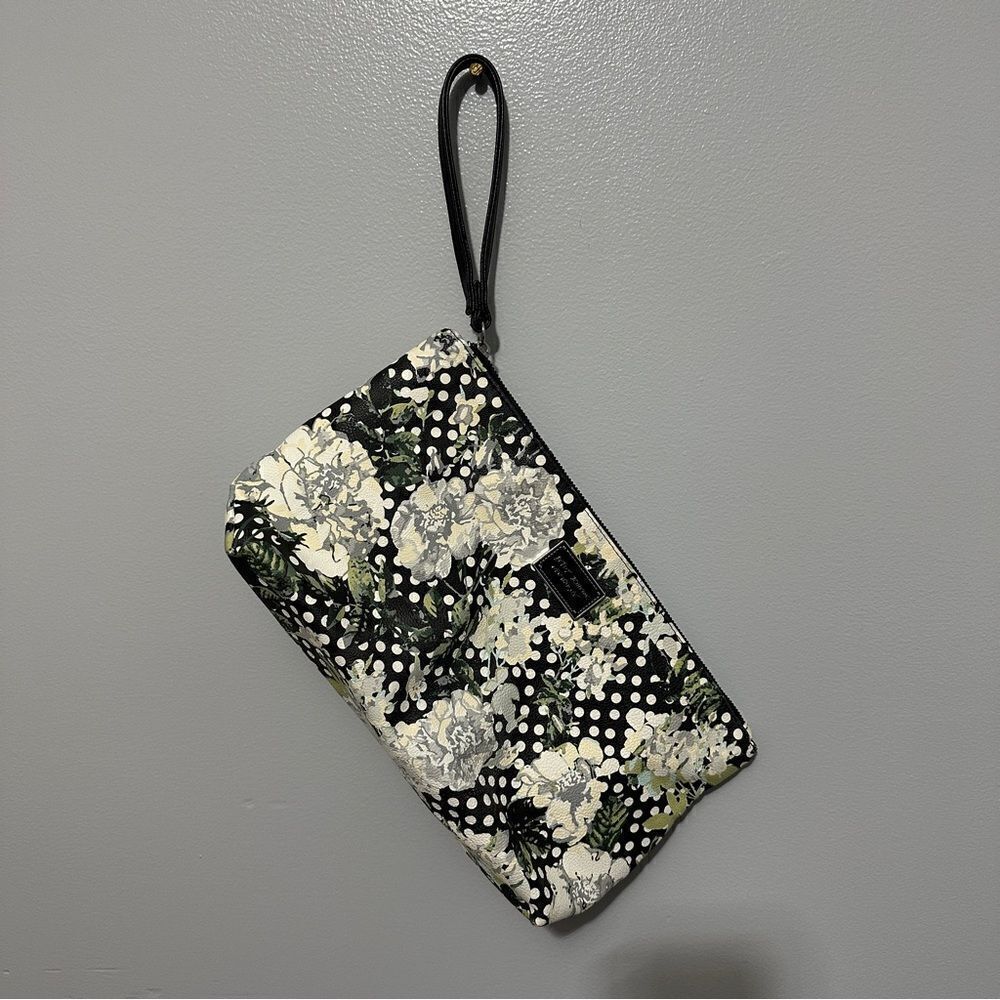 Betsey Johnson New York Polka Dot Wristlet Clutch With Silver Hardware Zip Close